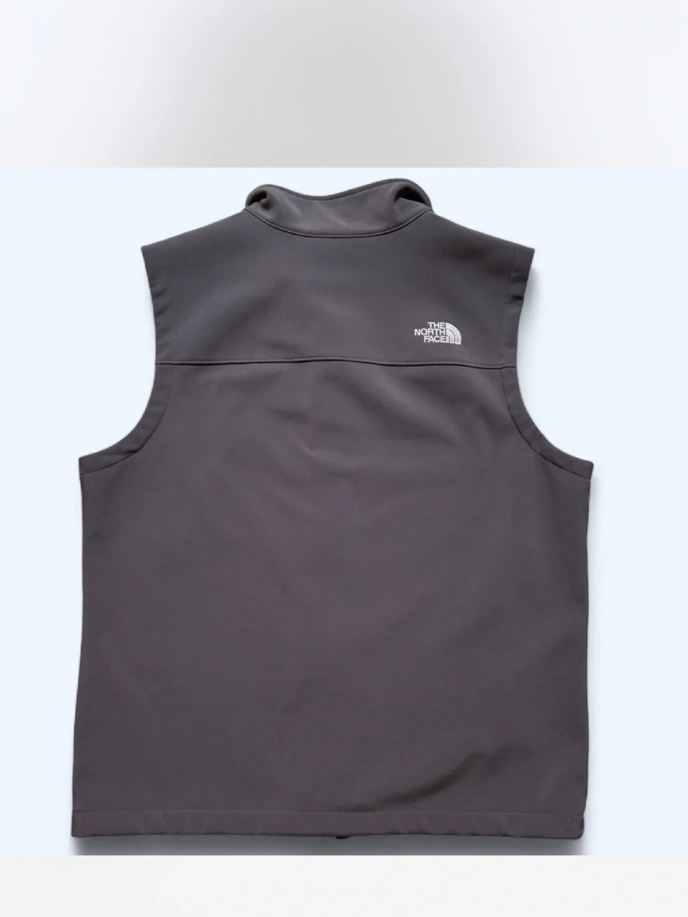 The North Face Men's Charcoal Gray Softshell Vest